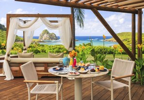 Free daily full breakfast - NANNAI Noronha (Fernando de Noronha)