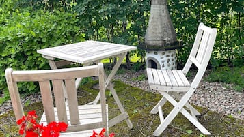 House | Outdoor dining