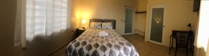9 bedrooms, in-room safe, desk, iron/ironing board
