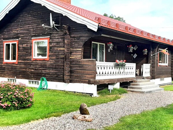 House | Exterior