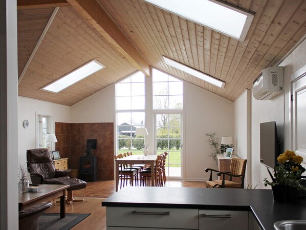 House | Interior - 6 Person Holiday Home in Esbjerg V (Esbjerg)