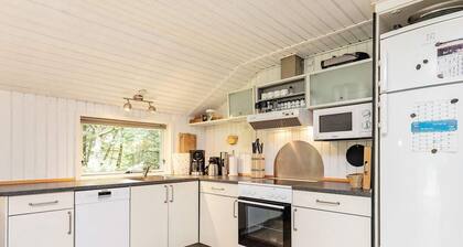 5 Person Holiday Home in Albaek-by Traum