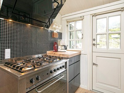 6 Person Holiday Home in Jerup