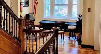 Shepards Suite in the historic Manor House!