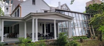 Shepards Suite in the historic Manor House!