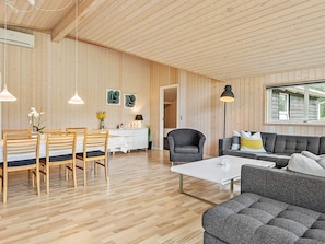 House | Dining