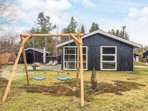 House | Children's area - 6 Person Holiday Home in Hals-by Traum (Hals)