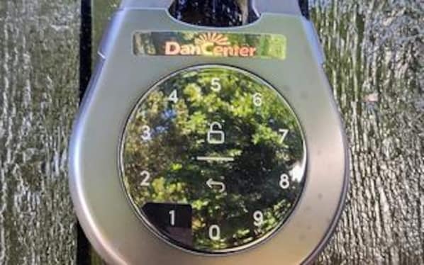 A dial with numbers 1 through 9 and a central button, labeled 'DanCenter.' - 6 Person Holiday Home in Hals (Hals)