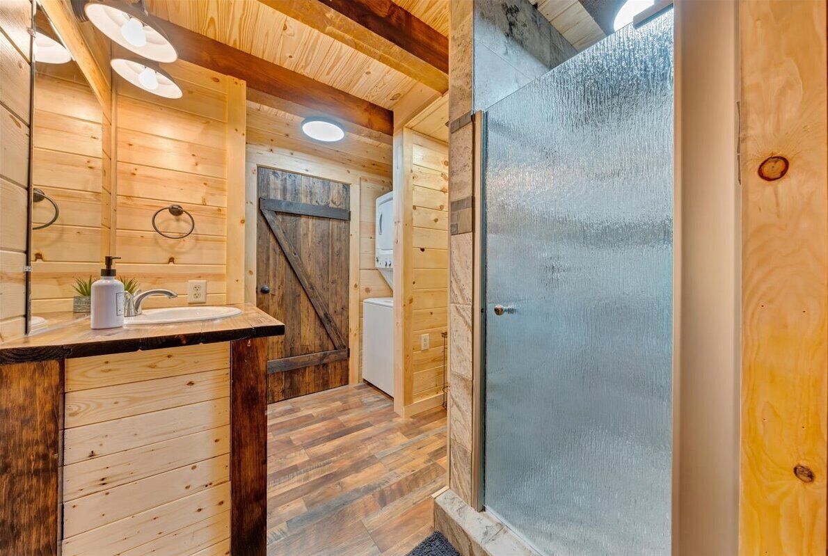 淋浴设施、毛巾