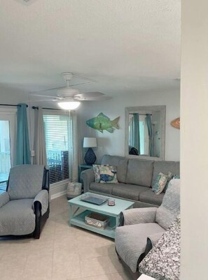 TV - BEACHside/POOL view - One Bedroom-1st floor condo! (Panama City Beach)