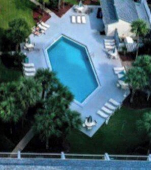 Outdoor pool - BEACHside and Pool View 1 bedroom (Panama City Beach)