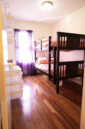 2 bedrooms, WiFi, bed sheets