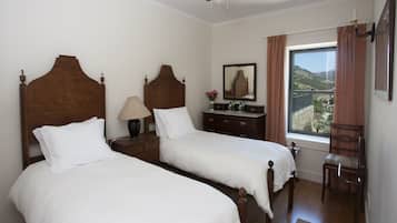 Standard Double or Twin Room | Hypo-allergenic bedding, in-room safe, blackout curtains, free WiFi