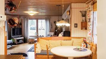 House | Dining
