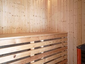 House | Sauna - 6 Person Holiday Home in Aakirkeby (Akirkeby)