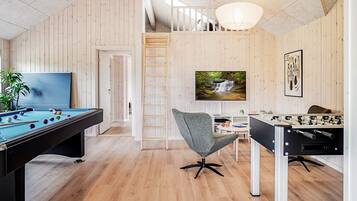 House | Games room