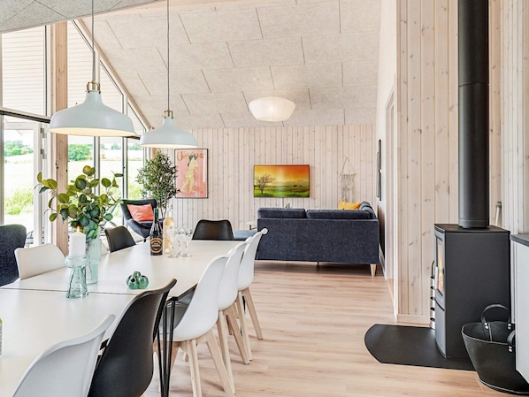 House | Dining - 5 Star Holiday Home in Vejby (Vejby)