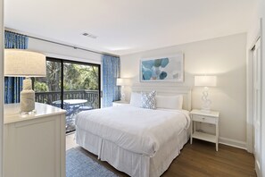 3 bedrooms, iron/ironing board, WiFi, bed sheets - Updated Kiawah Home Close to Beach + Night Heron Park (Kiawah Island)