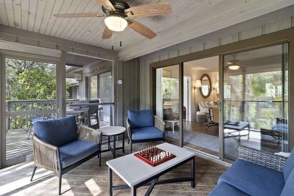 Terrace/patio - Updated Kiawah Home Close to Beach + Night Heron Park (Kiawah Island)