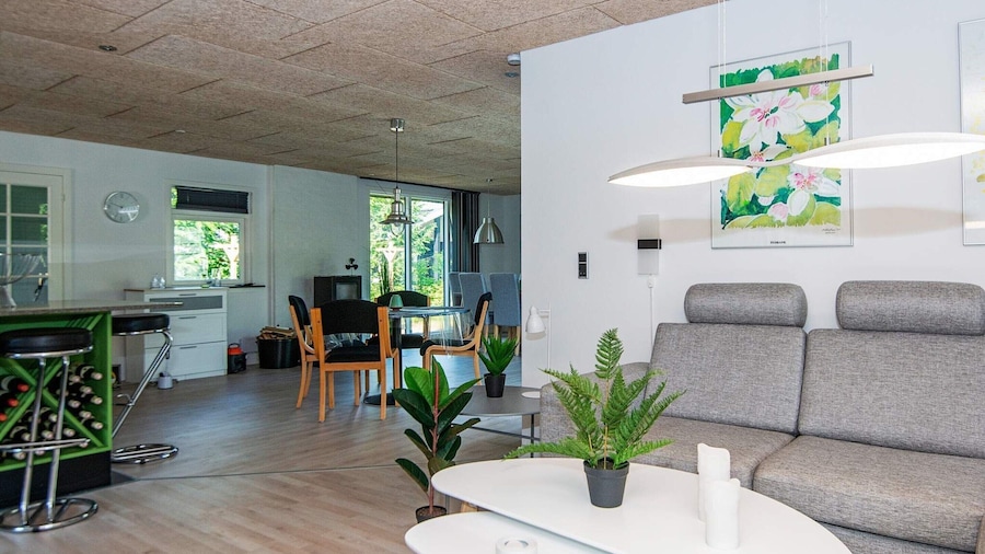 8 Person Holiday Home in Hemmet