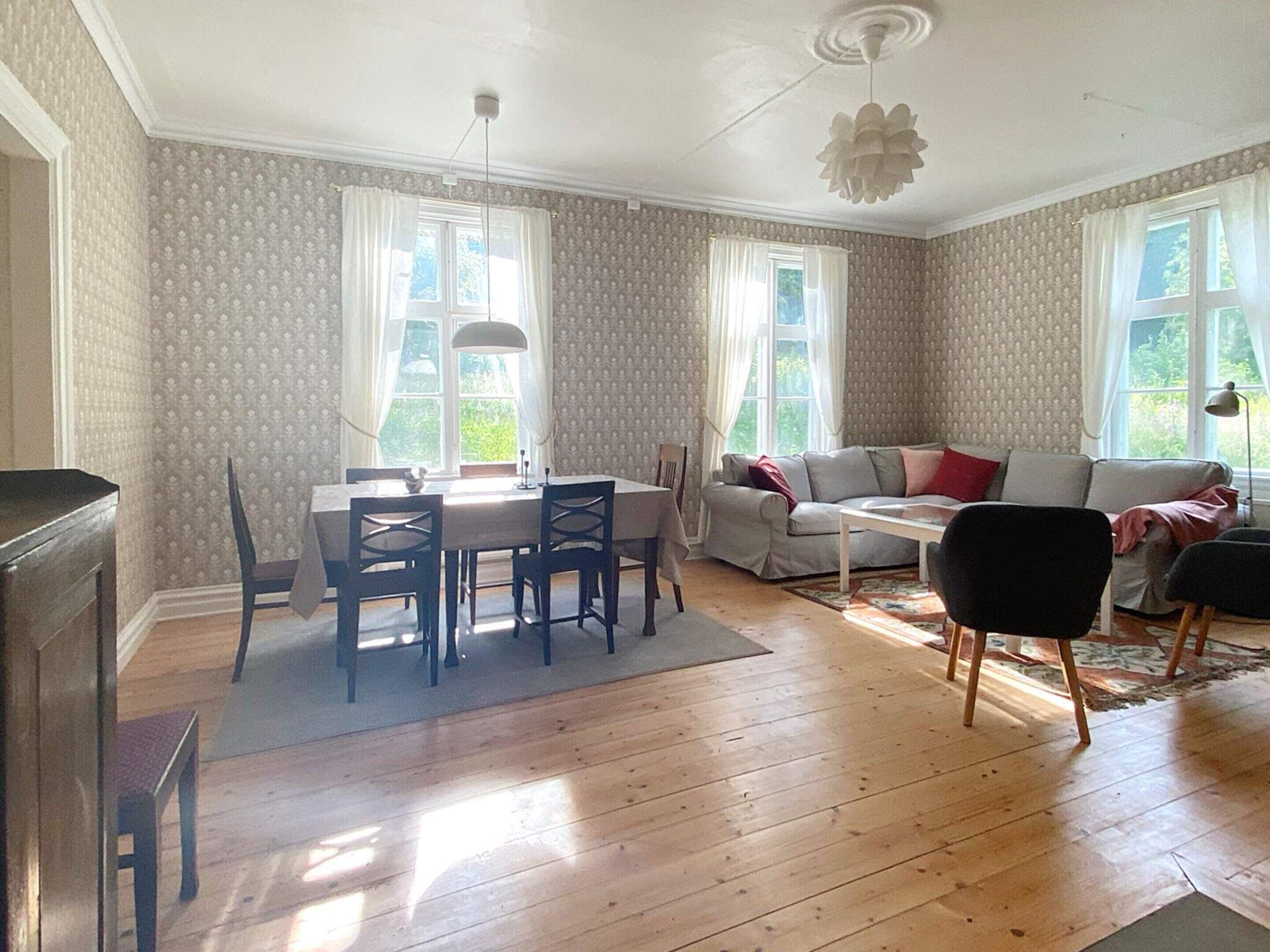 تناول الطعام