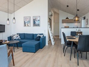 House | Dining - 8 Person Holiday Home in Borkop-by Traum (Borkop)
