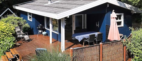 House | Outdoor dining