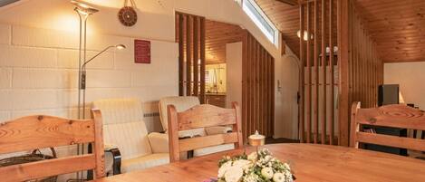House | Dining