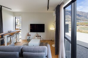 Smart TV - Remarkables View, 1BDR, Wi-Fi (Jacks Point)