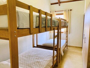 8 bedrooms, iron/ironing board, WiFi, bed sheets