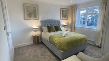 3 bedrooms, WiFi, bed sheets