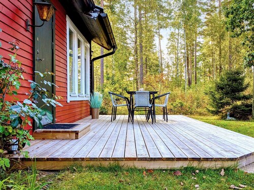 6 Person Holiday Home With Garden-by Traum