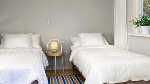 Nhà | 3 phòng ngủ, trang bị nội thất với thiết kế riêng biệt 