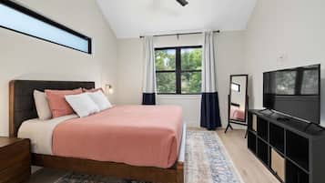 2 habitaciones, escritorio, tabla de planchar con plancha y wifi gratis