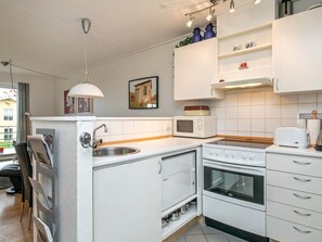 Private kitchen - 4 Person Holiday Home in Hals (Hals)