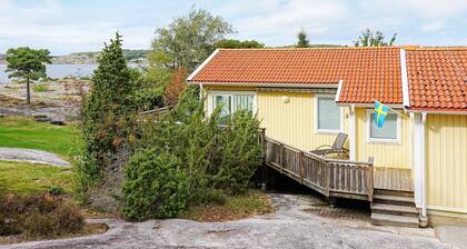 4 Star Holiday Home in Stromstad