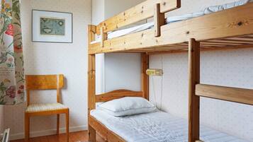 House | 4 bedrooms, individually furnished