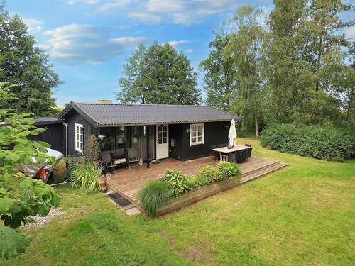 6 Person Holiday Home in Mern-by Traum