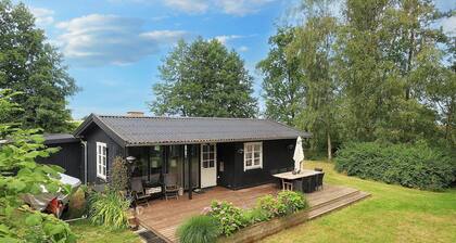 6 Person Holiday Home in Mern-by Traum
