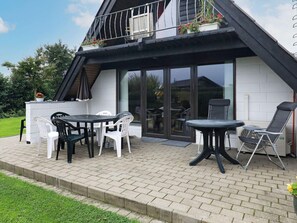House | Dining - 6 Person Holiday Home in Thyholm-by Traum (Thyholm)