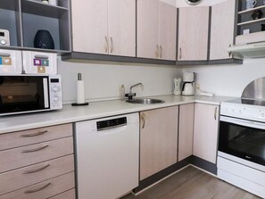 Apartment | Interior - 6 Person Holiday Home in Hadsund (Hadsund)