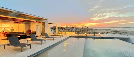 Outdoor pool, a heated pool