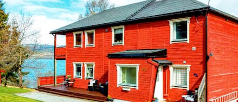 House | Exterior