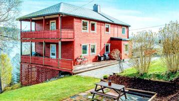 House | Exterior