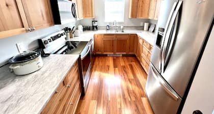 New Guesthouse by Westwood Lake, in Nanaimo, We offer winter and weekly rates