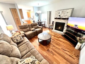 Smart TV, lareira, serviços de streaming