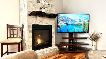 Smart TV, chimenea y servicios de streaming
