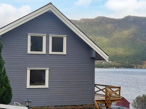 Exterior - 4 Star Holiday Home in Svelgen (Bremanger)