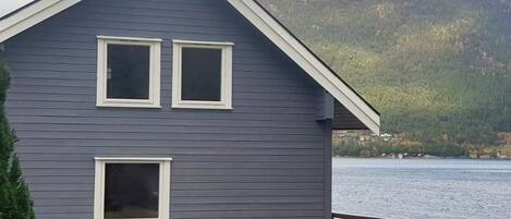 House | Bahagian luar