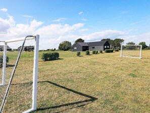 House | Sport court - 5 Star Holiday Home in Bogense (Bogense)